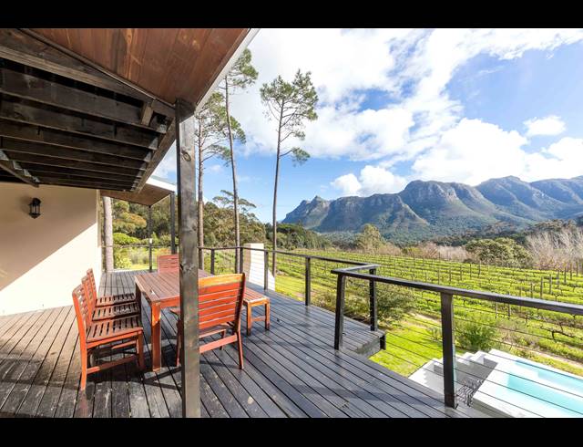3 BEDROOM FREESTANDING TO LET IN SILVERMIST MOUNTAIN LODGE